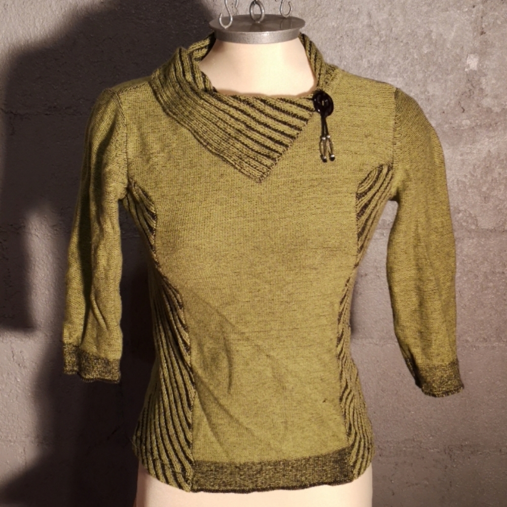 Green tricot